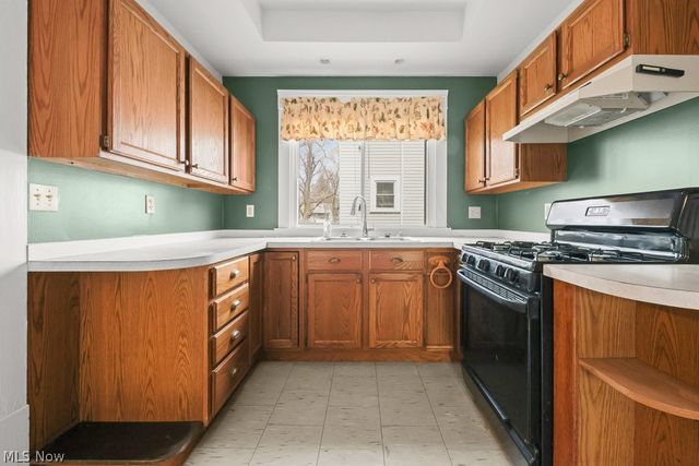 44 Agate Place, Akron, OH 44305