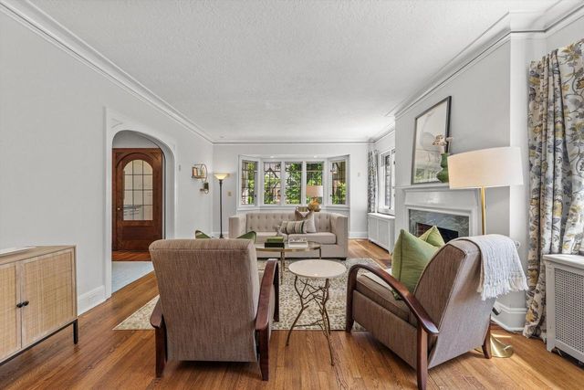 4637 N Murray AVENUE, Whitefish Bay, WI 53211