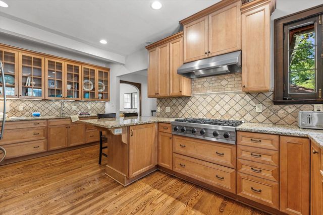 4637 N Murray AVENUE, Whitefish Bay, WI 53211