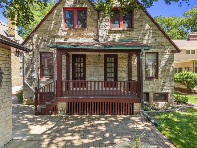 4637 N Murray AVENUE, Whitefish Bay, WI 53211