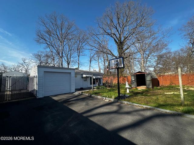 114 W 4th Street, Howell, NJ 07731