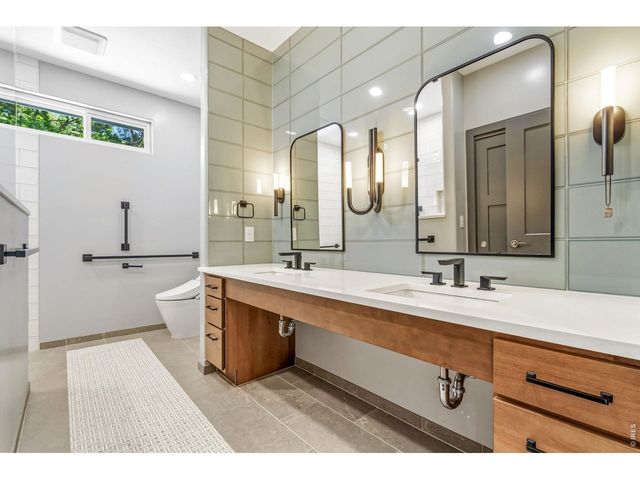 1329 E 7th St, Loveland, CO 80537