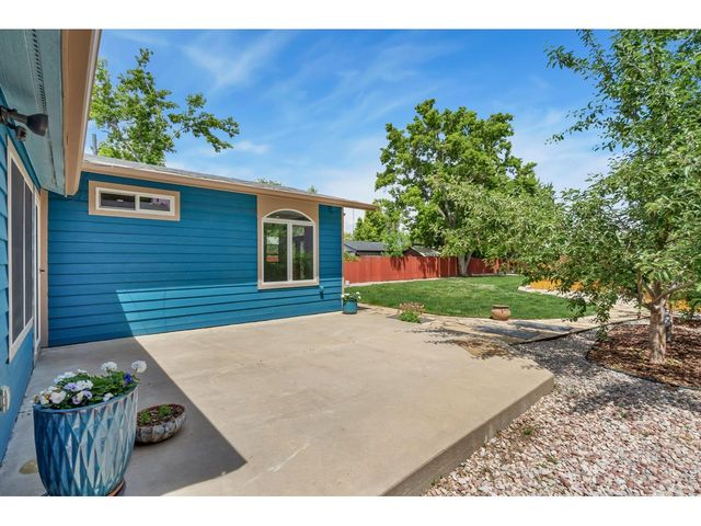1329 E 7th St, Loveland, CO 80537