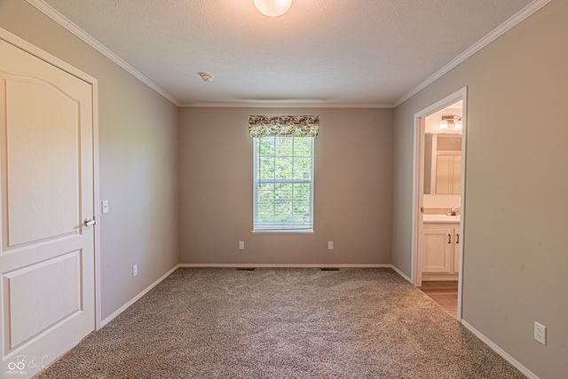 40 Lazy River Road, Cloverdale, IN 46120