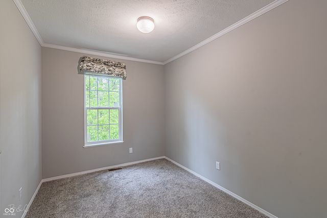 40 Lazy River Road, Cloverdale, IN 46120