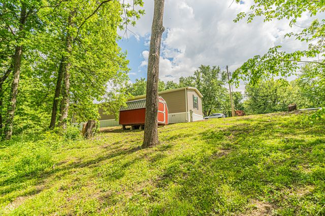 40 Lazy River Road, Cloverdale, IN 46120