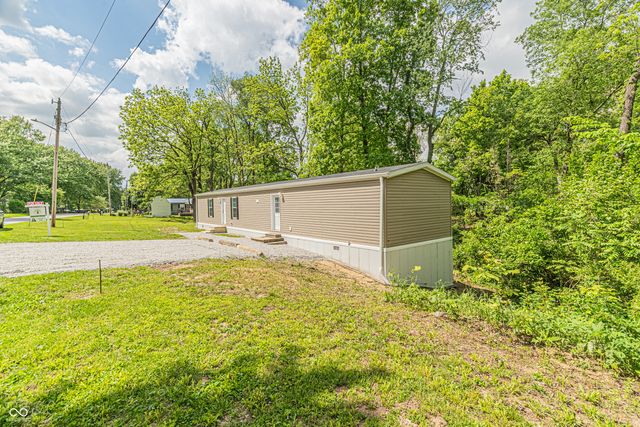 40 Lazy River Road, Cloverdale, IN 46120
