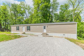 40 Lazy River Road, Cloverdale, IN 46120