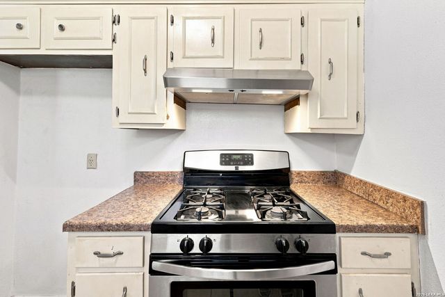 6715 YELLOW ROSE ST, Leon Valley, TX 78238
