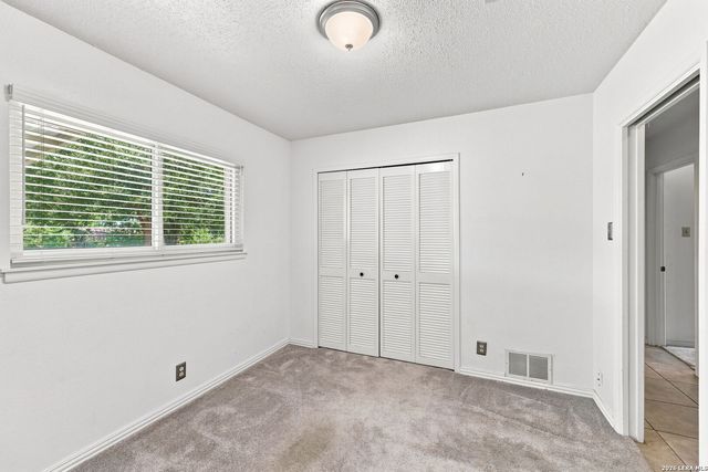 6715 YELLOW ROSE ST, Leon Valley, TX 78238