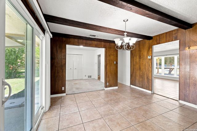 6715 YELLOW ROSE ST, Leon Valley, TX 78238