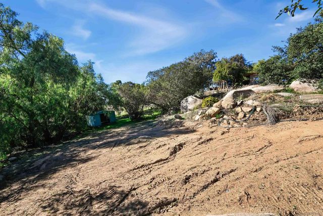 497 Mountain View Rd, El Cajon, CA 92021