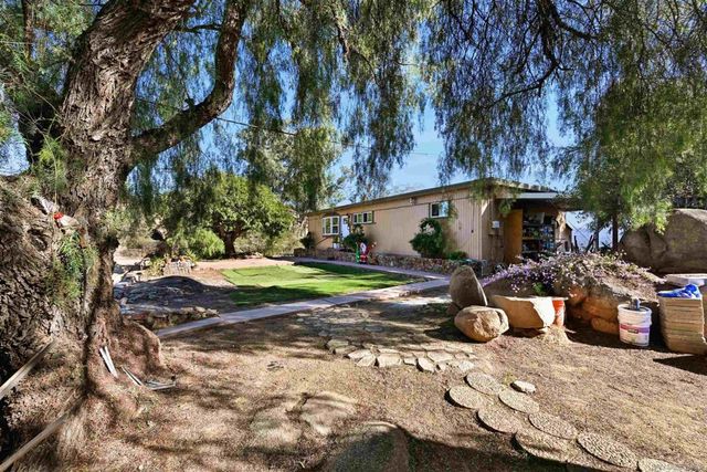 497 Mountain View Rd, El Cajon, CA 92021