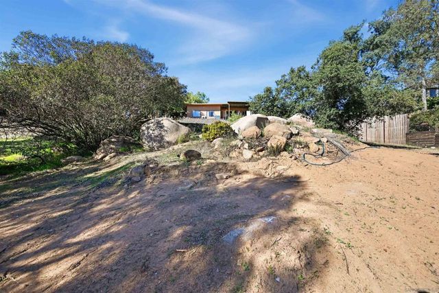 497 Mountain View Rd, El Cajon, CA 92021