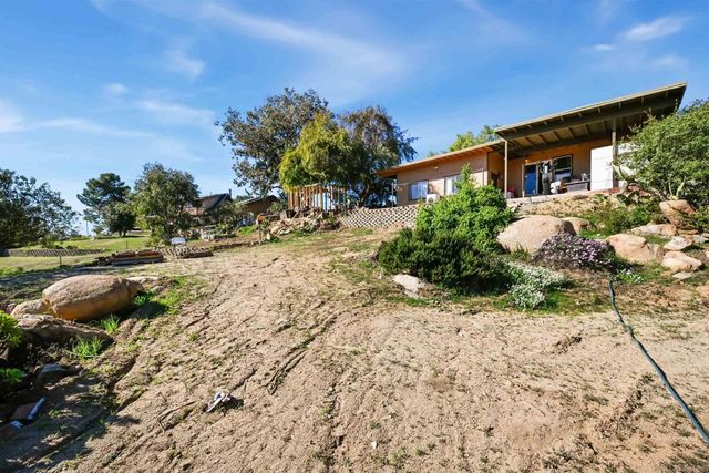 497 Mountain View Rd, El Cajon, CA 92021