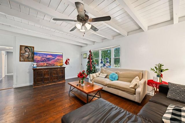 497 Mountain View Rd, El Cajon, CA 92021