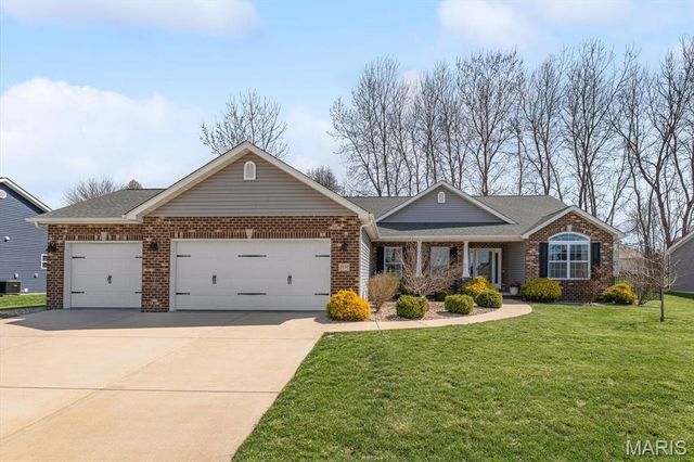 3550 CHIPPEWA Drive, Shiloh, IL 62221