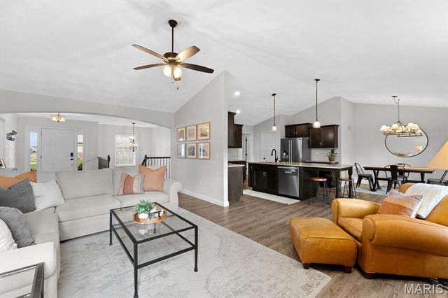 3550 CHIPPEWA Drive, Shiloh, IL 62221