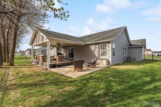 3550 CHIPPEWA Drive, Shiloh, IL 62221