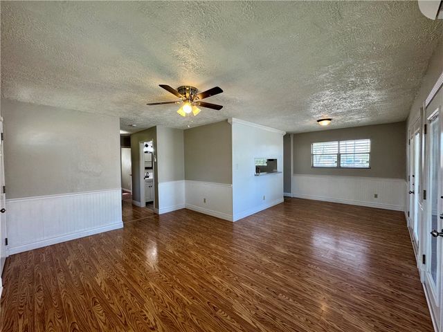 3805 Lynda Lee Dr, Corpus Christi, TX 78418