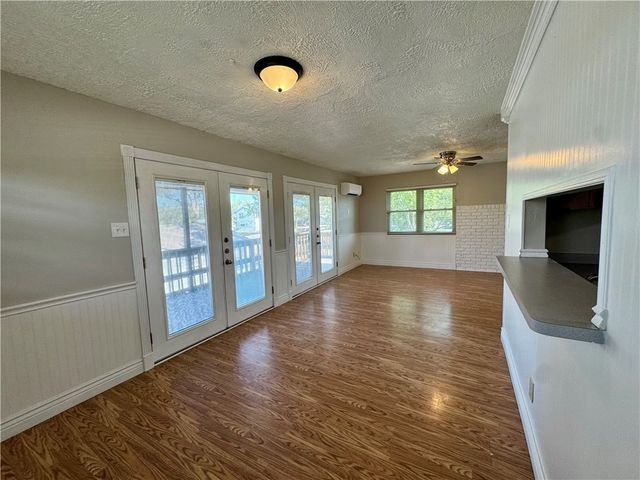 3805 Lynda Lee Dr, Corpus Christi, TX 78418