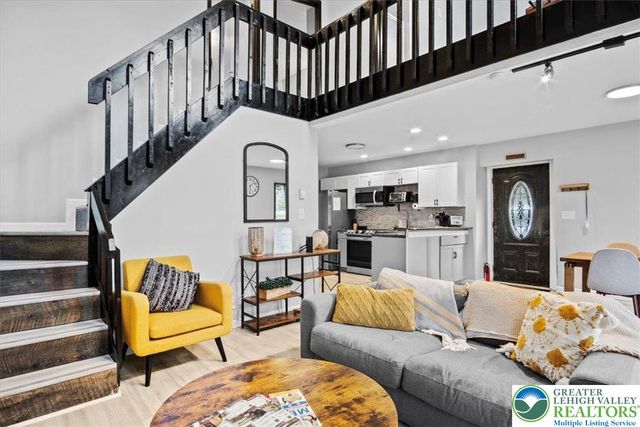 1150 Country Club Drive, Coolbaugh Twp, PA 18466