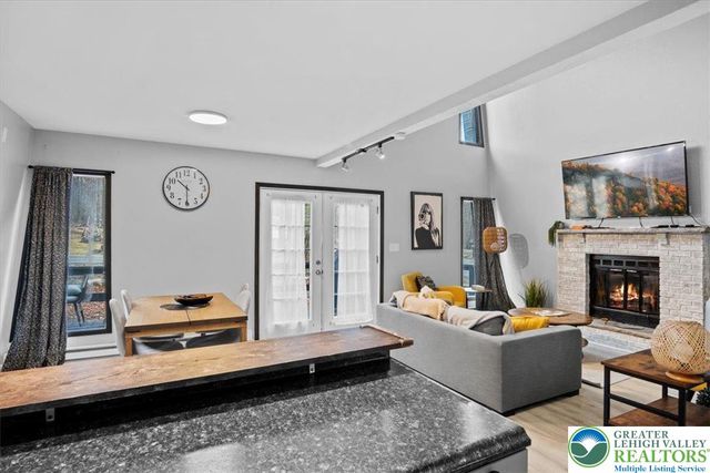 1150 Country Club Drive, Coolbaugh Twp, PA 18466