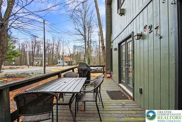 1150 Country Club Drive, Coolbaugh Twp, PA 18466