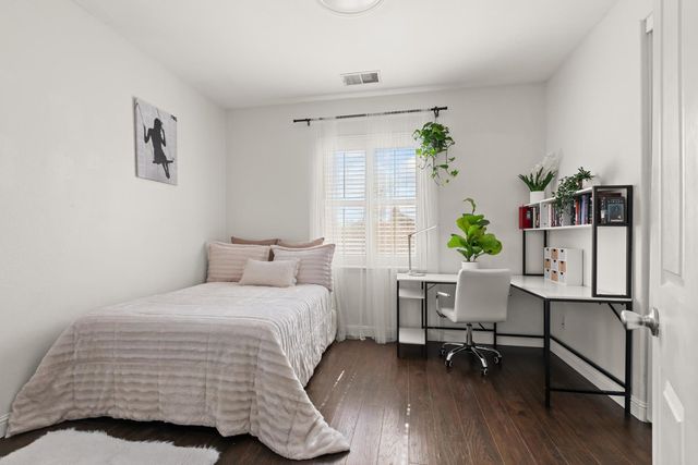 935 Campfire Cir, Rocklin, CA 95765