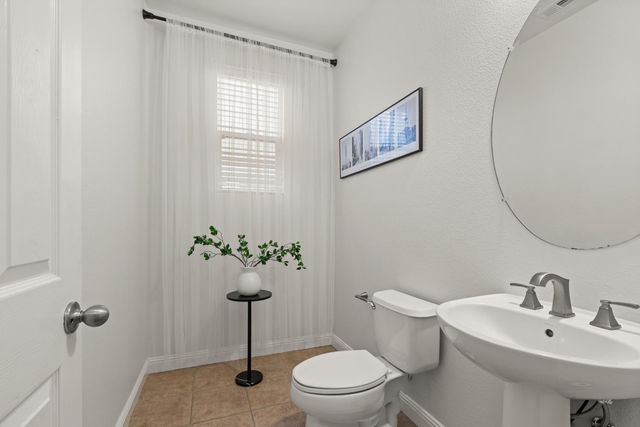 935 Campfire Cir, Rocklin, CA 95765