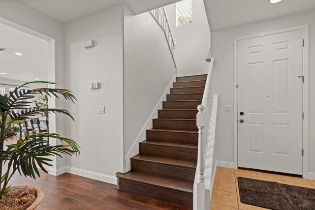 935 Campfire Cir, Rocklin, CA 95765