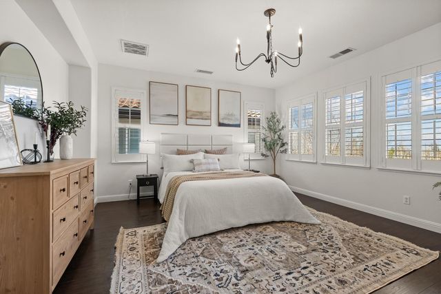 935 Campfire Cir, Rocklin, CA 95765