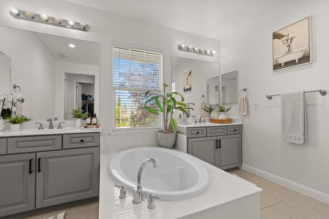 935 Campfire Cir, Rocklin, CA 95765