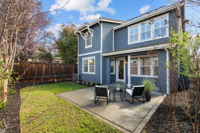 935 Campfire Cir, Rocklin, CA 95765