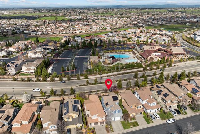 935 Campfire Cir, Rocklin, CA 95765