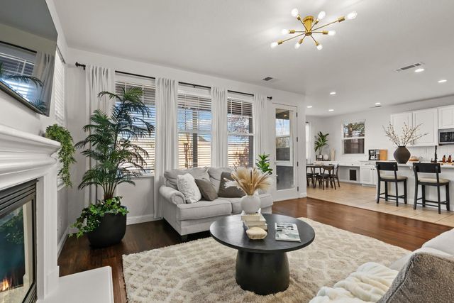 935 Campfire Cir, Rocklin, CA 95765