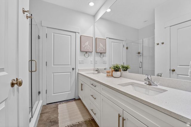 5033 W DAYBREAK PKWY, South Jordan, UT 84009