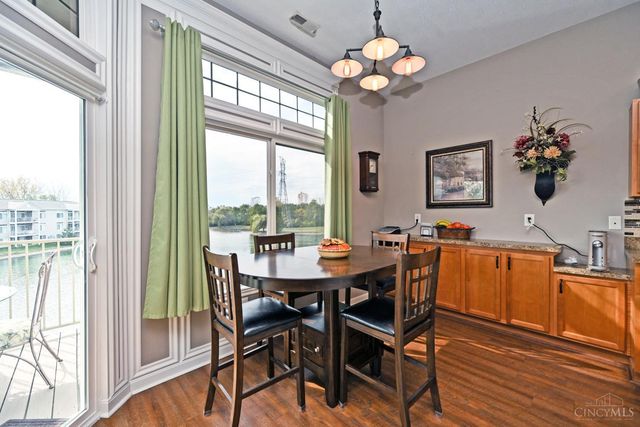 921 Heritage Green Drive, Monroe, OH 45050