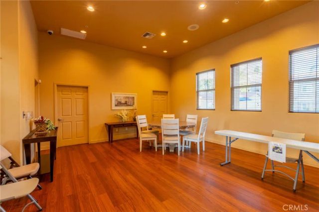 41410 Juniper Street 121, Murrieta, CA 92562