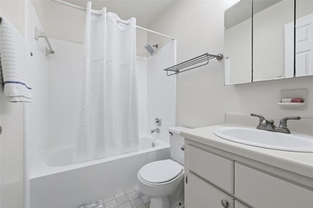 4916 SW 57TH DRIVE, Gainesville, FL 32608