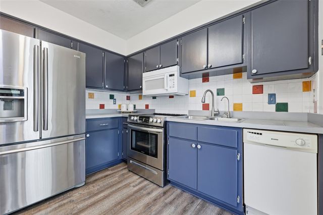 4916 SW 57TH DRIVE, Gainesville, FL 32608