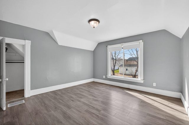 1935 N Sturdevant Street, Davenport, IA 52804