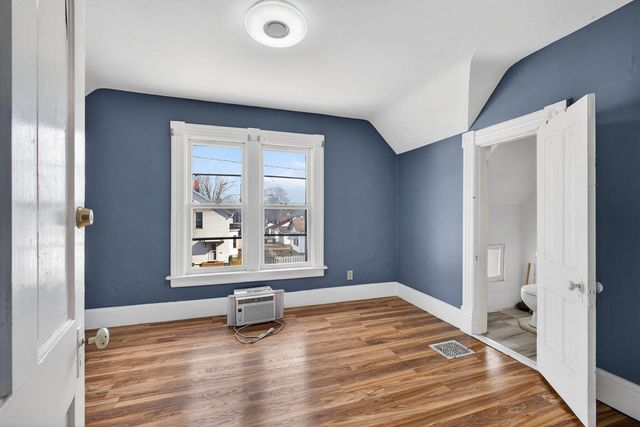 1935 N Sturdevant Street, Davenport, IA 52804