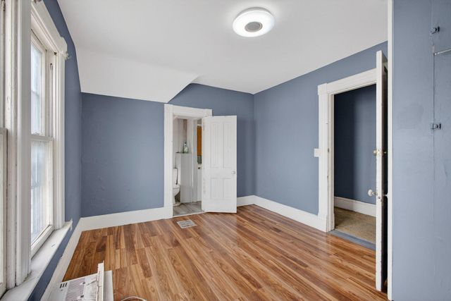 1935 N Sturdevant Street, Davenport, IA 52804