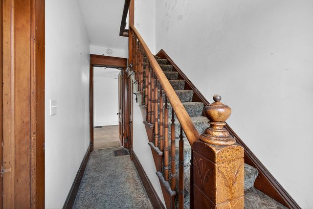 1935 N Sturdevant Street, Davenport, IA 52804