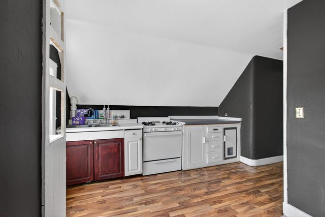 1935 N Sturdevant Street, Davenport, IA 52804