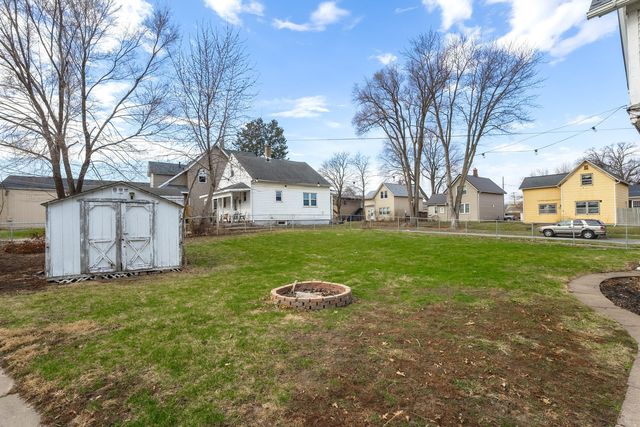 1935 N Sturdevant Street, Davenport, IA 52804