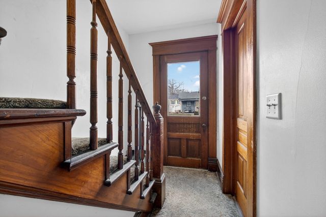 1935 N Sturdevant Street, Davenport, IA 52804