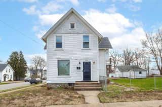 1935 N Sturdevant Street, Davenport, IA 52804