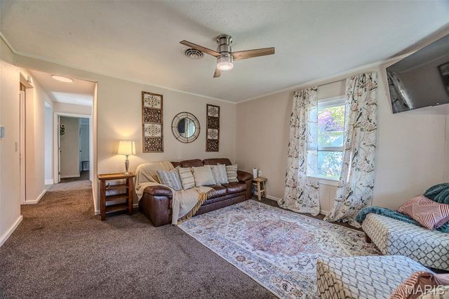 545 W Pierce Street, Lebanon, MO 65536